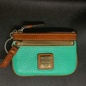 GUC SPEARMINT Dooney & Bourke Pebbled Grain Small Case